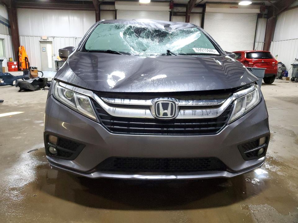 Продажа на аукционе авто 2018 Honda Odyssey, vin: 5FNRL6H58JB063853, номер лота: 69915946