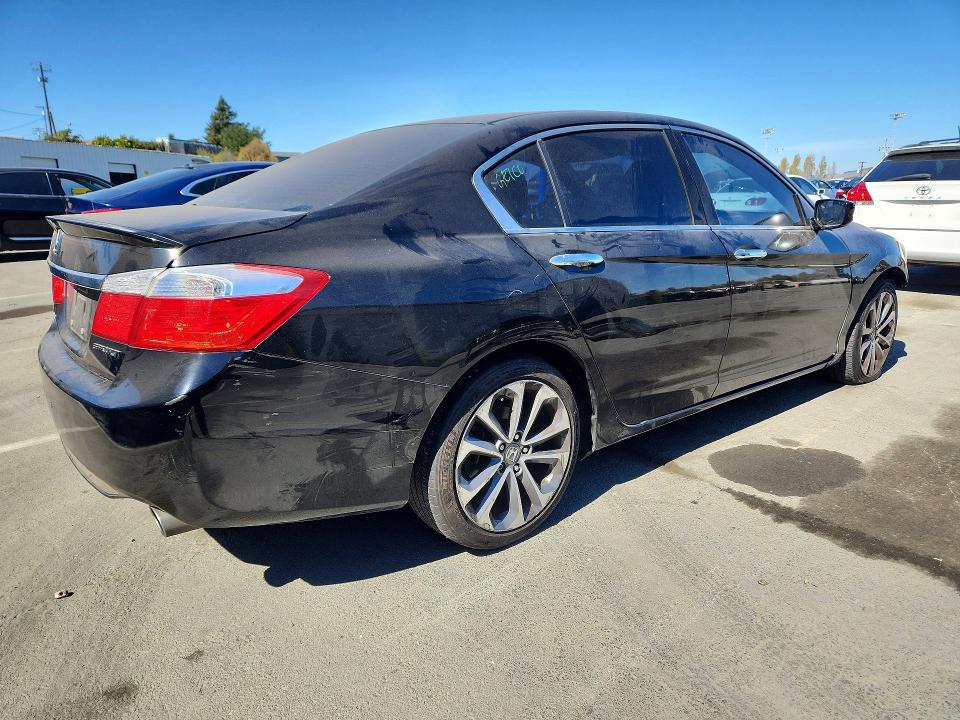 Продаж на аукціоні авто 2015 Honda Accord, vin: 1HGCR2F56FA228574, номер лоту: 69618126