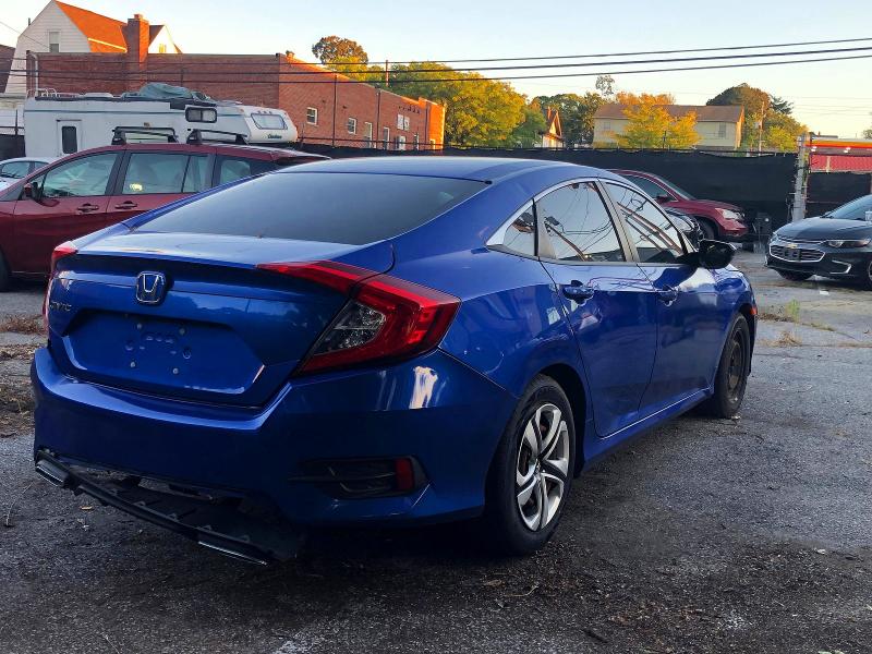 69985276 :رقم المزاد ، 19XFC2F54JE205555 vin ، 2018 Honda Civic مزاد بيع