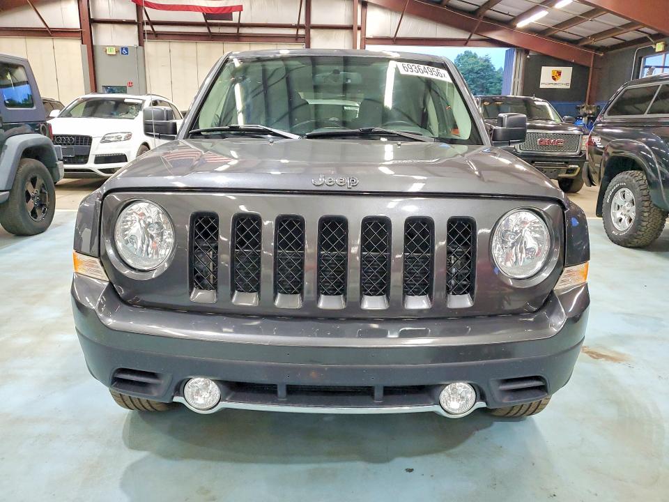 69364956 :رقم المزاد ، 1C4NJRFBXHD155031 vin ، 2017 Jeep Patriot مزاد بيع