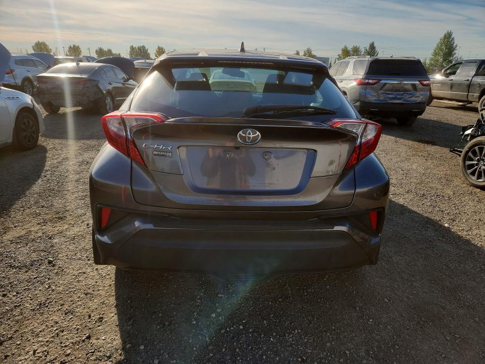Продаж на аукціоні авто 2018 Toyota C-hr, vin: NMTKHMBX2JR034845, номер лоту: 69810976