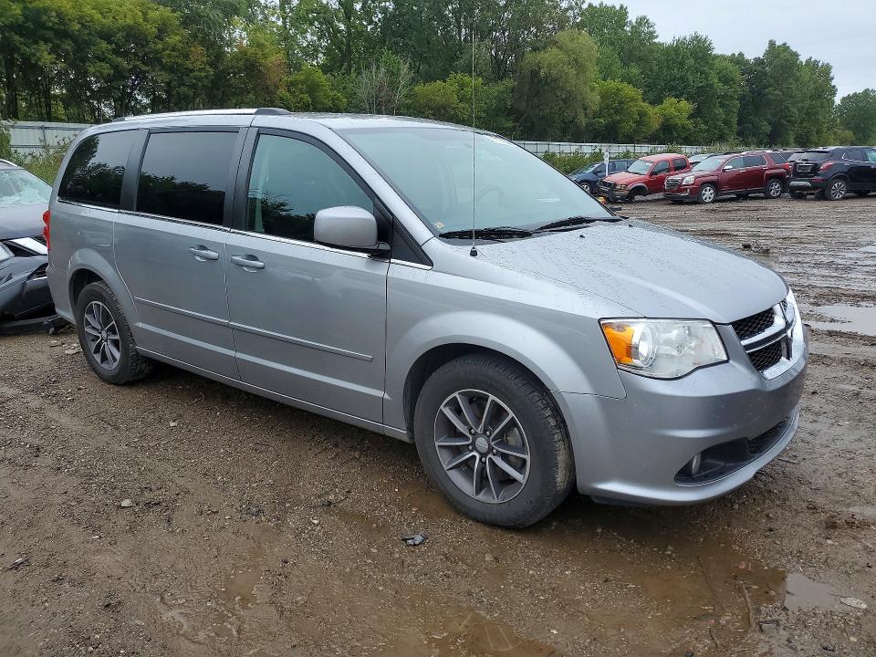 2017 Dodge Grand Caravan მანქანა იყიდება აუქციონზე, vin: 2C4RDGCG8HR749174, აუქციონის ნომერი: 69125636
