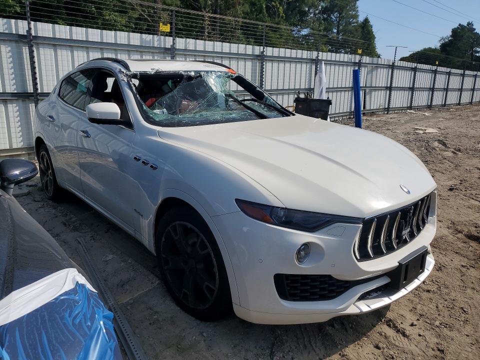 Продажа на аукционе авто 2018 Maserati Levante, vin: ZN661XUS0JX279517, номер лота: 69037226