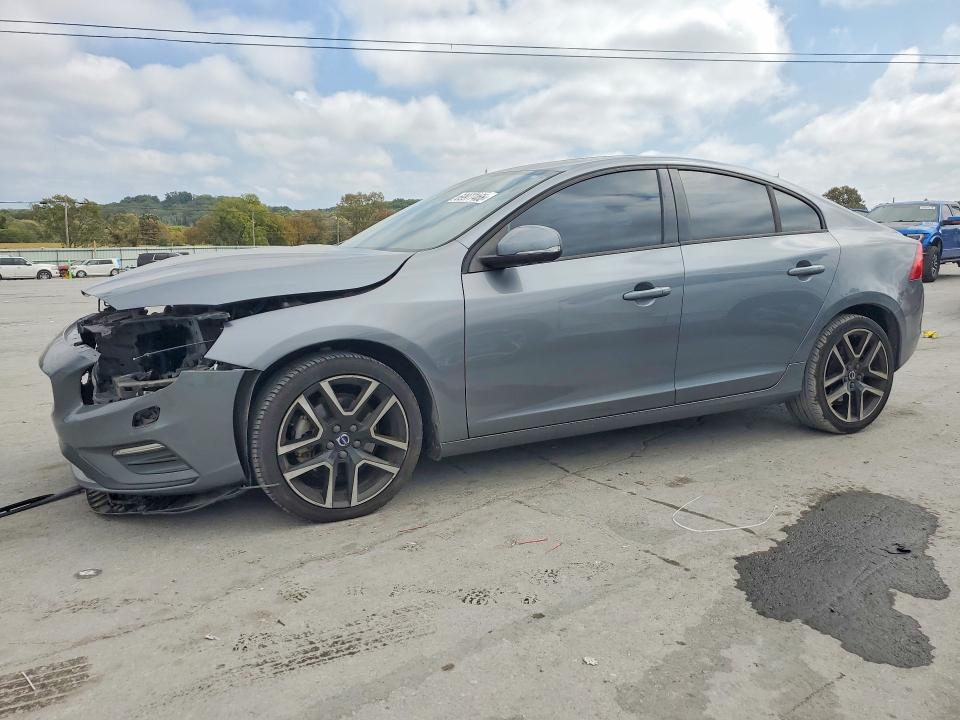 Продажа на аукционе авто 2017 Volvo S60, vin: YV126MFL8H2422527, номер лота: 69977466
