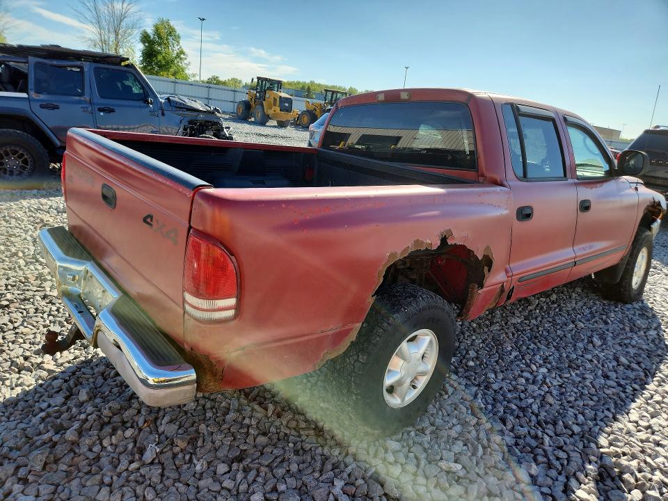 2000 Dodge Dakota მანქანა იყიდება აუქციონზე, vin: 1B7HG2AZ7YS751538, აუქციონის ნომერი: 68449796