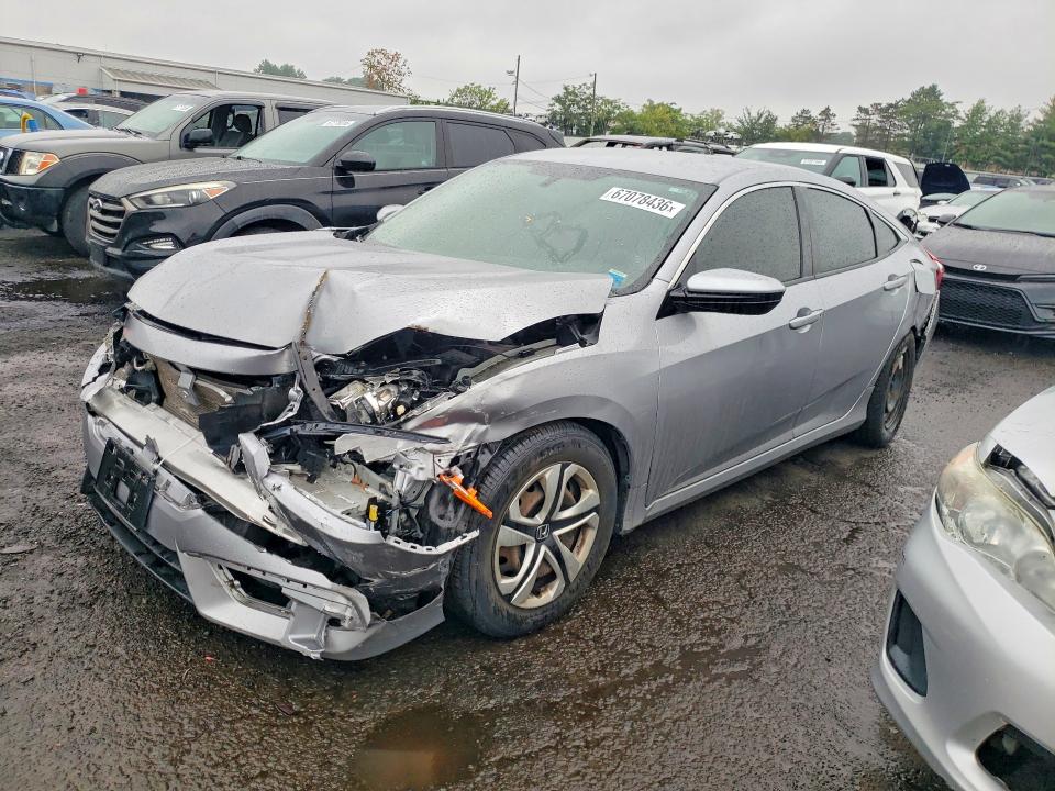 67078436 :رقم المزاد ، 2HGFC2F55JH527238 vin ، 2018 Honda Civic مزاد بيع
