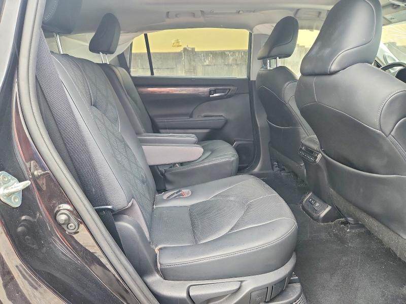 68393186 :رقم المزاد ، 5TDFARAH1LS003264 vin ، 2020 Toyota Highlander مزاد بيع