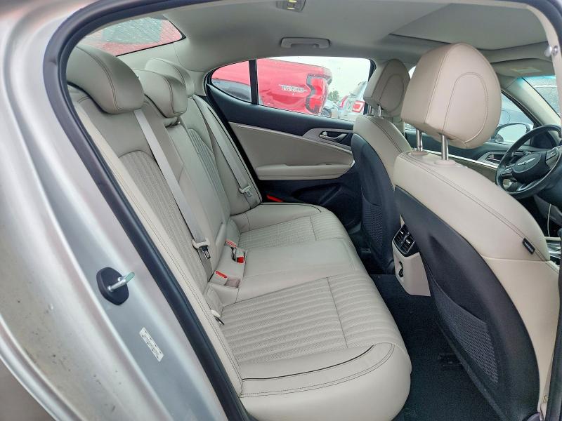 Продажа на аукционе авто 2019 Genesis G70, vin: KMTG74LE6KU023563, номер лота: 67724026