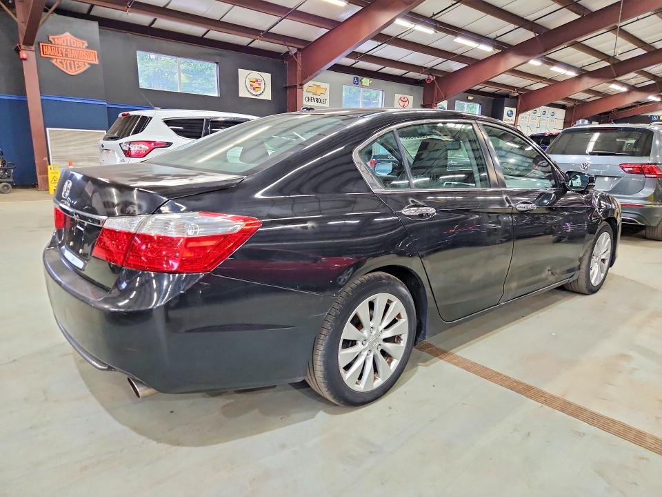 Продажа на аукционе авто 2015 Honda Accord, vin: 1HGCR2F84FA066003, номер лота: 68620906