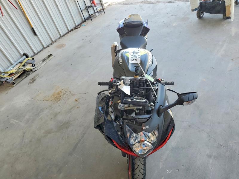 67994496 :رقم المزاد ، JS1GN7FAXT7100329 vin ، 2026 Suzuki Gsx-r600 مزاد بيع