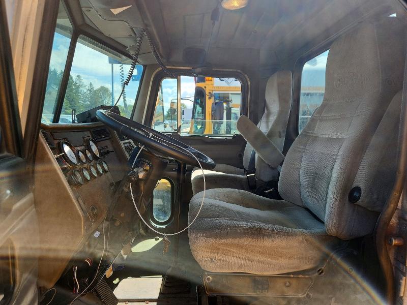 Aukcja sprzedaży 1999 Peterbilt 330, vin: 3WPNAD7X3XF486730, numer aukcji: 68131156