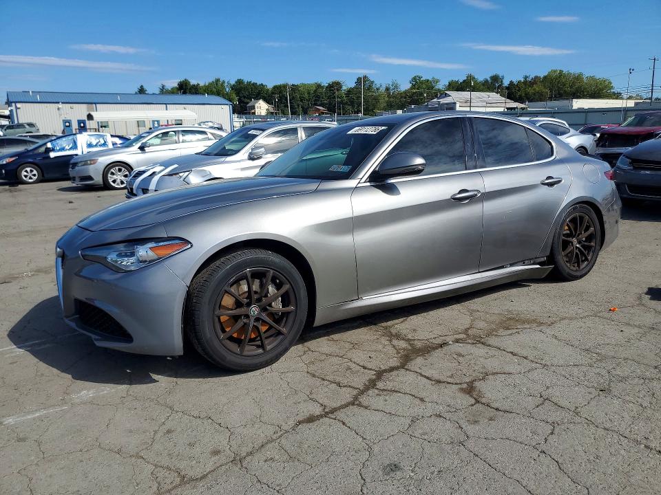 Auction sale of the 2018 Alfa Romeo Giulia, vin: ZARFAEBN7J7590693, lot number: 69112786