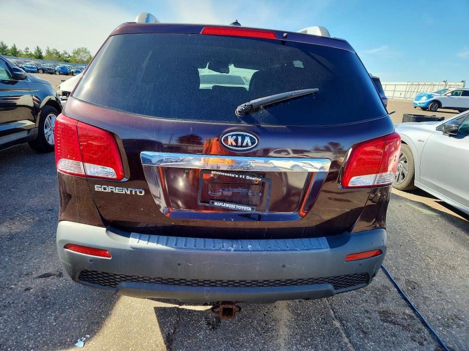 2011 Kia Sorento მანქანა იყიდება აუქციონზე, vin: 5XYKTDA20BG159556, აუქციონის ნომერი: 70291646