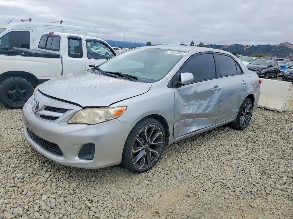 69814966 :رقم المزاد ، JTDBU4EE2C9174435 vin ، 2012 Toyota Corolla مزاد بيع