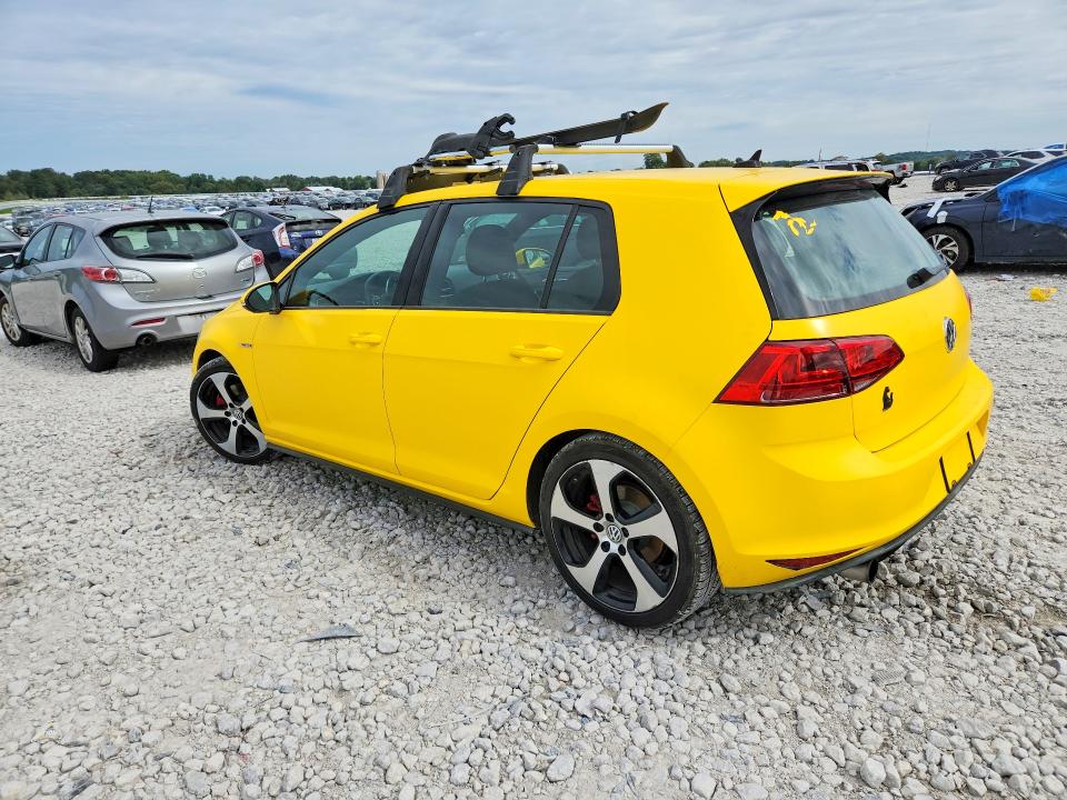70677356 :رقم المزاد ، 3VW5T7AU6FM017072 vin ، 2015 Volkswagen Gti مزاد بيع