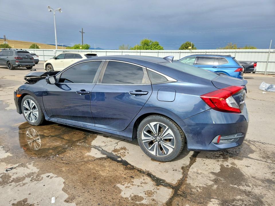 69220796 :رقم المزاد ، 19XFC1F39HE023966 vin ، 2017 Honda Civic مزاد بيع