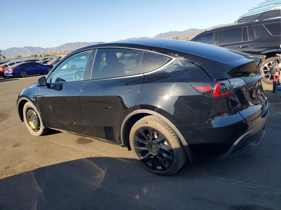 Продаж на аукціоні авто 2023 Tesla Model Y, vin: 7SAYGDEE1PF814327, номер лоту: 70530796
