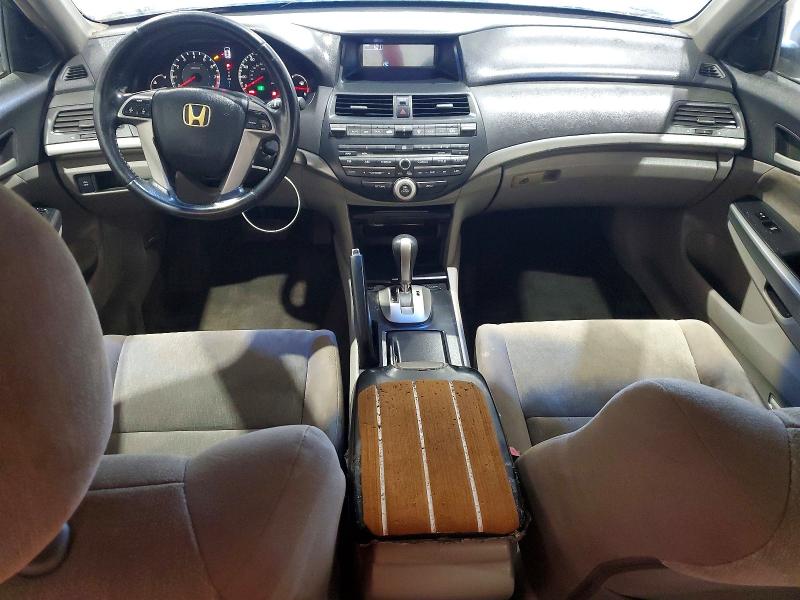 70996836 :رقم المزاد ، 1HGCP36858A081883 vin ، 2008 Honda Accord مزاد بيع