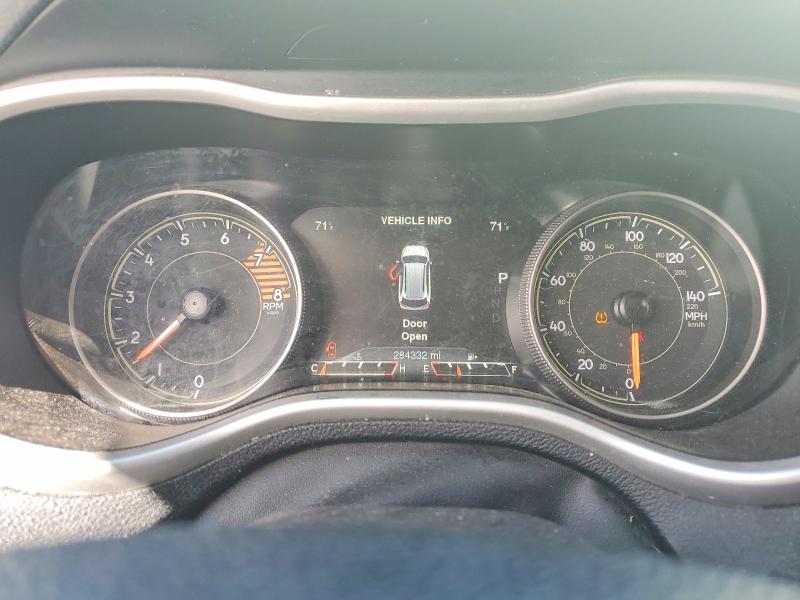 67358816 :رقم المزاد ، 1C4PJMJS3HW659055 vin ، 2017 Jeep Cherokee مزاد بيع