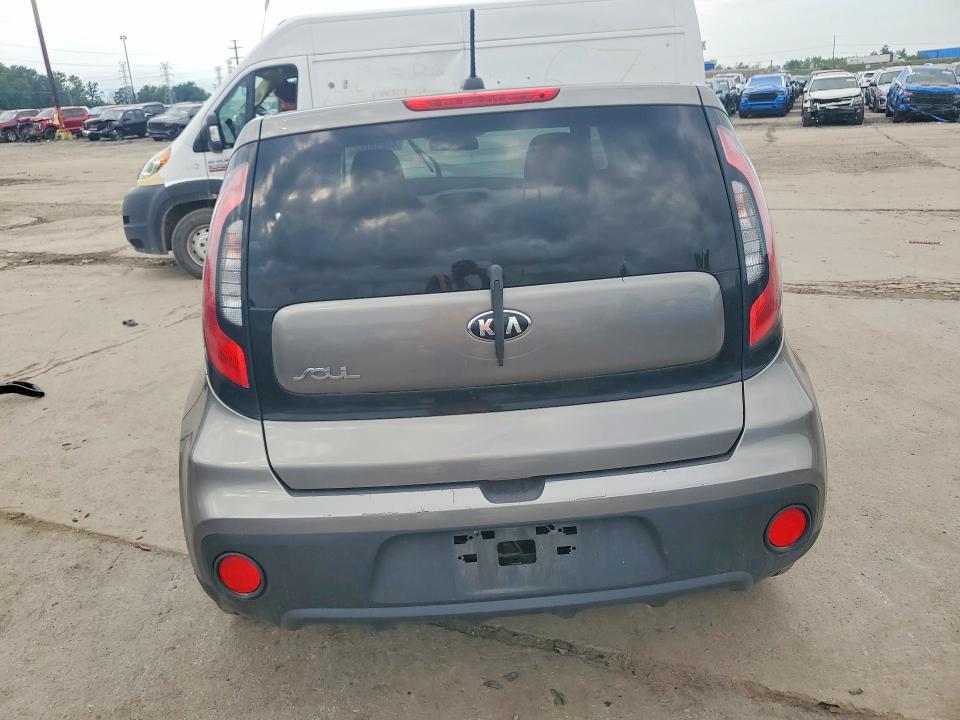 68610756 :رقم المزاد ، KNDJN2A24H7502451 vin ، 2017 Kia Soul مزاد بيع