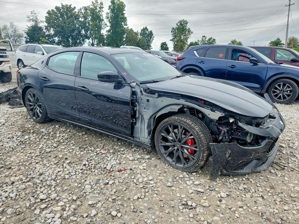 2022 Maserati Ghibli მანქანა იყიდება აუქციონზე, vin: ZAM57YTM0N1391937, აუქციონის ნომერი: 68670546