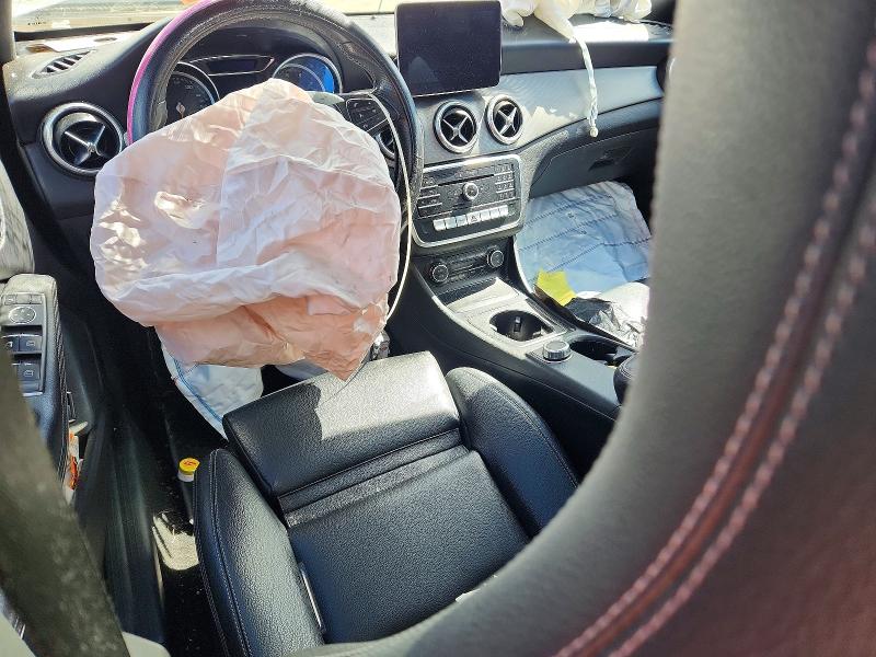 68280576 :رقم المزاد ، WDDSJ4EB8JN645528 vin ، 2018 Mercedes-benz Cla مزاد بيع