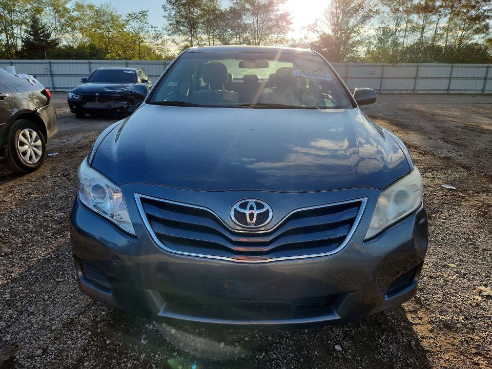 2011 Toyota Camry მანქანა იყიდება აუქციონზე, vin: 4T4BF3EK8BR198861, აუქციონის ნომერი: 70000866