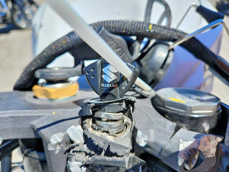 68098406 :رقم المزاد ، JS1GN7FA2K7100159 vin ، 2019 Suzuki Gsx-r600 مزاد بيع