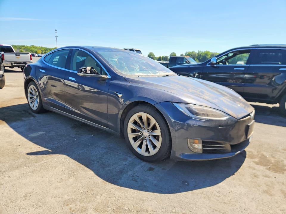 Продаж на аукціоні авто 2017 Tesla Model S, vin: 5YJSA1E17HF198280, номер лоту: 67996386