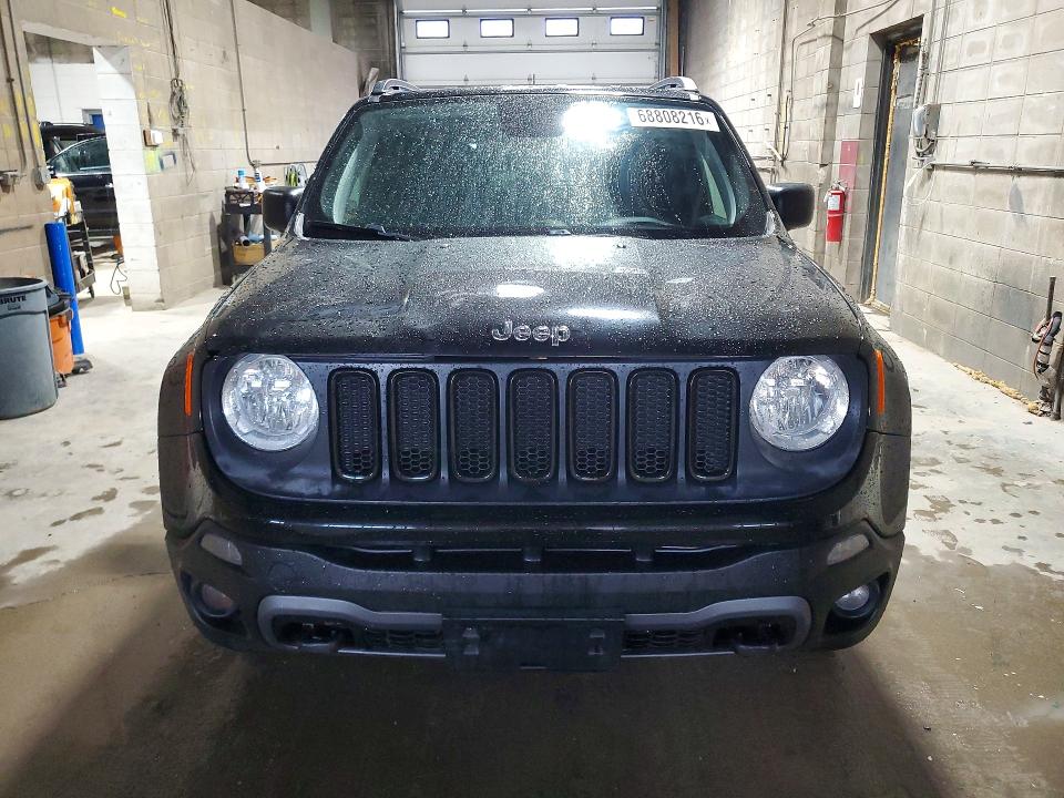 68808216 :رقم المزاد ، ZACCJBAB2JPH35371 vin ، 2018 Jeep Renegade مزاد بيع