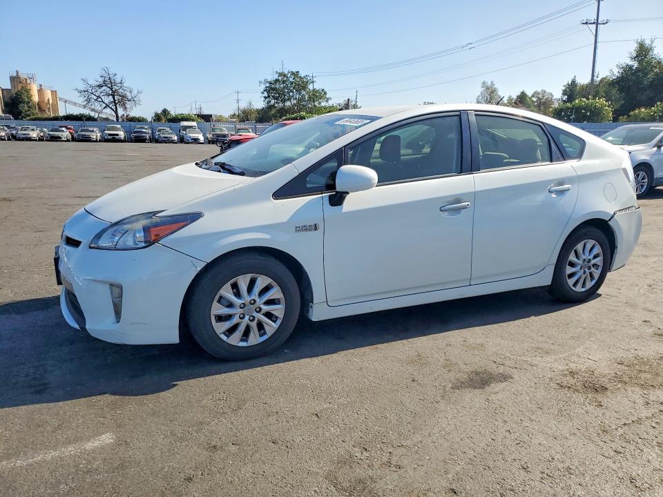 Aukcja sprzedaży 2015 Toyota Prius Plug-in Hybrid, vin: JTDKN3DPXF3071328, numer aukcji: 69043686