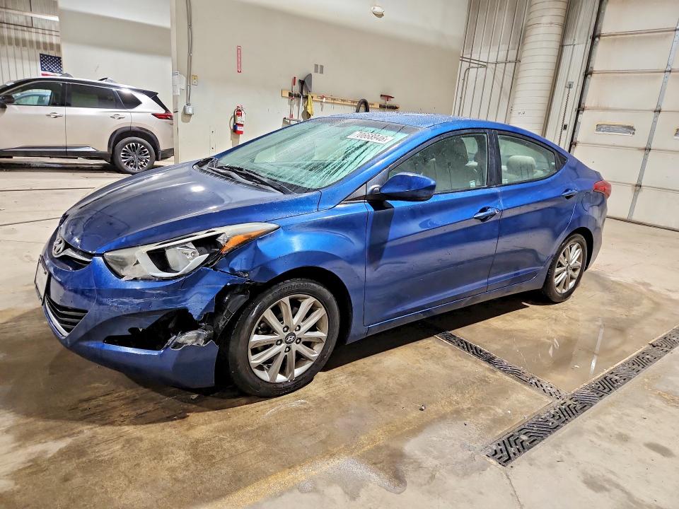 70668946 :رقم المزاد ، KMHDH4AE3FU251524 vin ، 2015 Hyundai Elantra مزاد بيع