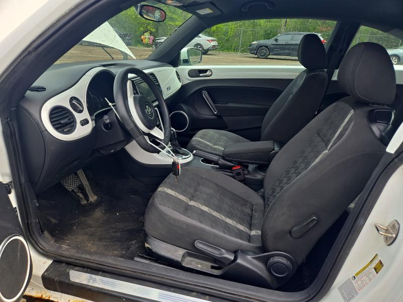 Продажа на аукционе авто 2017 Volkswagen Beetle, vin: 3VWJ17AT9HM615977, номер лота: 67474046