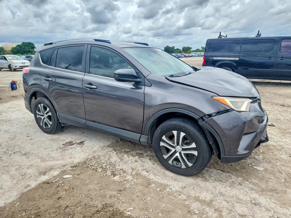 2018 Toyota Rav4 მანქანა იყიდება აუქციონზე, vin: JTMZFREV1JJ204512, აუქციონის ნომერი: 70497186