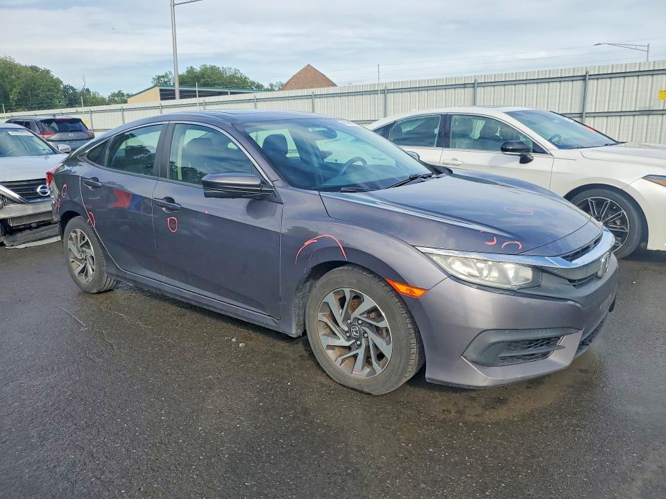 67596726 :رقم المزاد ، 19XFC2F73HE219345 vin ، 2017 Honda Civic مزاد بيع