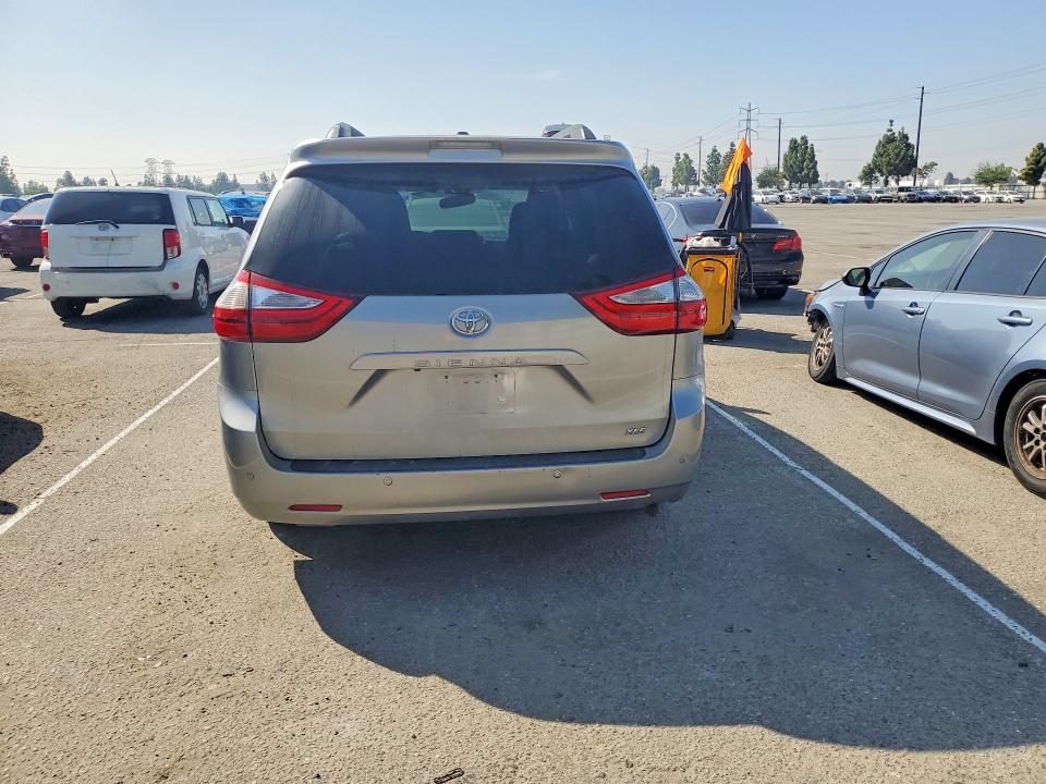 Aukcja sprzedaży 2015 Toyota Sienna, vin: 5TDYK3DCXFS543543, numer aukcji: 69804756