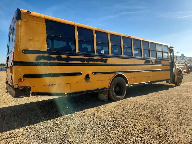 65989616 :رقم المزاد ، 4UZABRDU0BCAU5052 vin ، 2011 Thomas Saf-t-liner C2 مزاد بيع