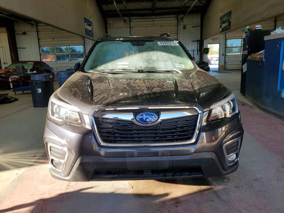 69902616 :رقم المزاد ، JF2SKAUC8KH497740 vin ، 2019 Subaru Forester مزاد بيع