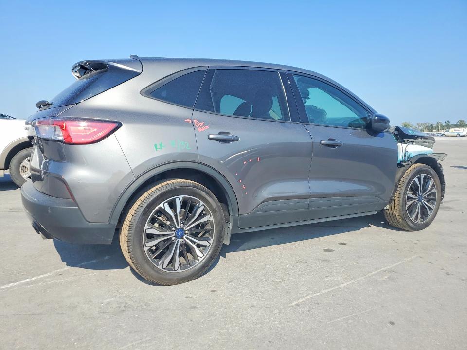 Продажа на аукционе авто 2021 Ford Escape, vin: 1FMCU0G67MUA92603, номер лота: 68666846