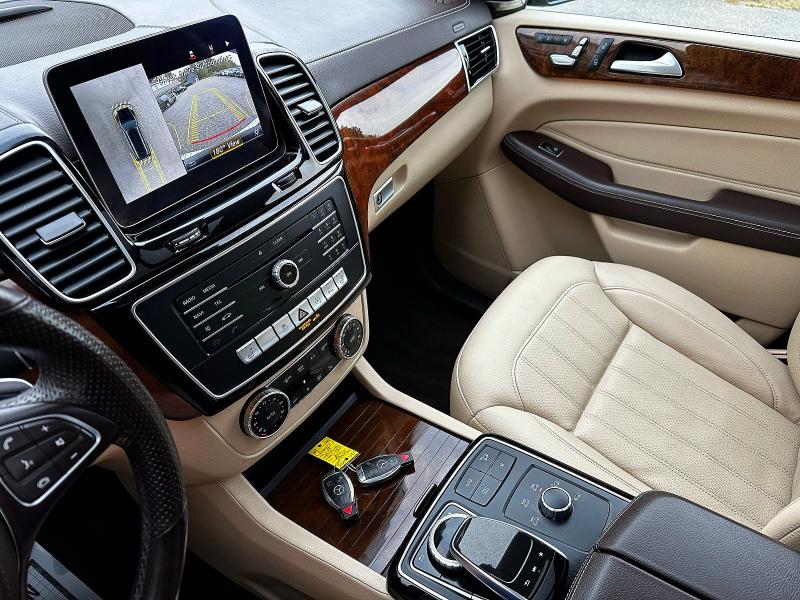 68686666 :رقم المزاد ، 4JGDF6EEXKB238822 vin ، 2019 Mercedes-benz Gls مزاد بيع