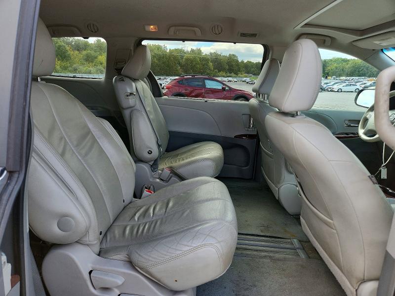 2014 Toyota Sienna მანქანა იყიდება აუქციონზე, vin: 5TDYK3DC0ES501333, აუქციონის ნომერი: 71114866