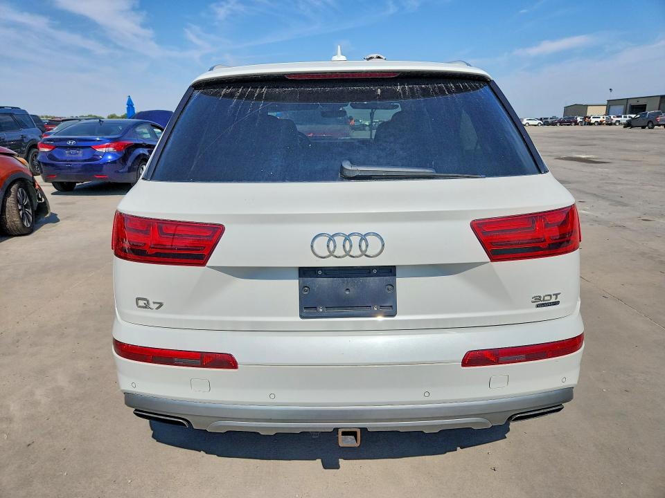 2017 Audi Q7 მანქანა იყიდება აუქციონზე, vin: WA1VAAF78HD048017, აუქციონის ნომერი: 66771746