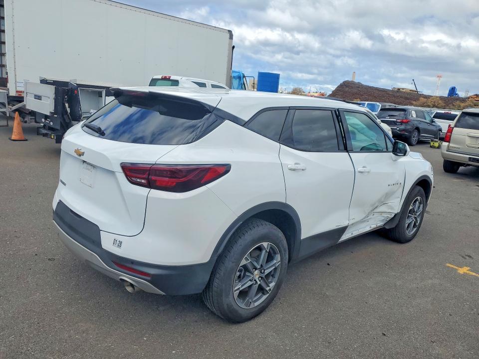 Продаж на аукціоні авто 2026 Chevrolet Blazer, vin: 3GNKBCR47TS141694, номер лоту: 69769796