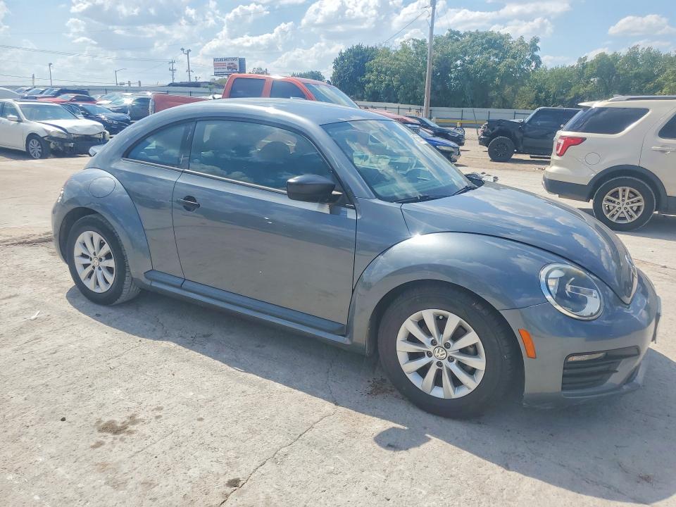 Продаж на аукціоні авто 2018 Volkswagen Beetle, vin: 3VWFD7AT7JM717328, номер лоту: 65966766