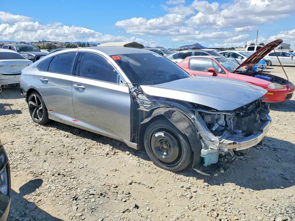 2018 Honda Accord მანქანა იყიდება აუქციონზე, vin: 1HGCV1F36JA164310, აუქციონის ნომერი: 67538146