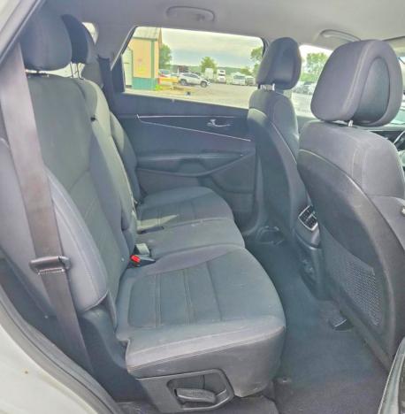 Продажа на аукционе авто 2016 Kia Sorento, vin: 5XYPG4A30GG074825, номер лота: 68938176