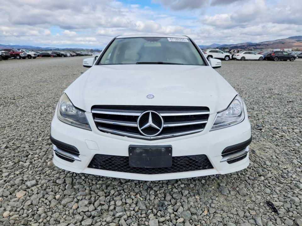Продажа на аукционе авто 2014 Mercedes-benz C, vin: WDDGF4HB6EA941230, номер лота: 67180206