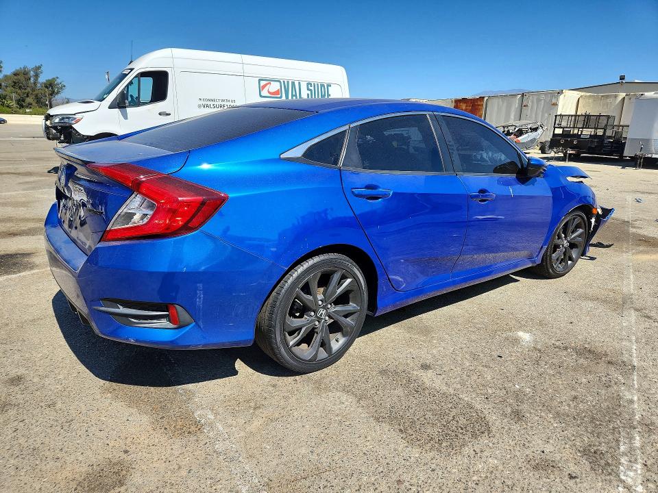 67540116 :رقم المزاد ، 19XFC2F86KE215192 vin ، 2019 Honda Civic مزاد بيع