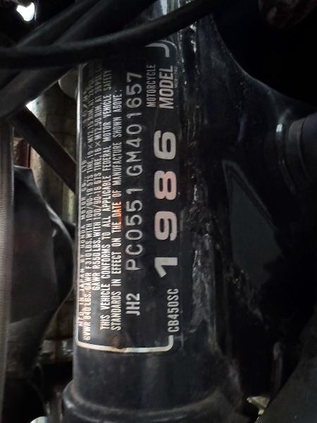 70403006 :رقم المزاد ، PC0551GM401657 vin ، 1986 Honda Nighthawk مزاد بيع