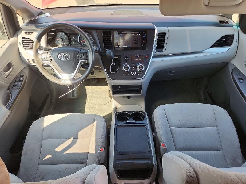 68654256 :رقم المزاد ، 5TDJZ3DC9HS146700 vin ، 2017 Toyota Sienna مزاد بيع